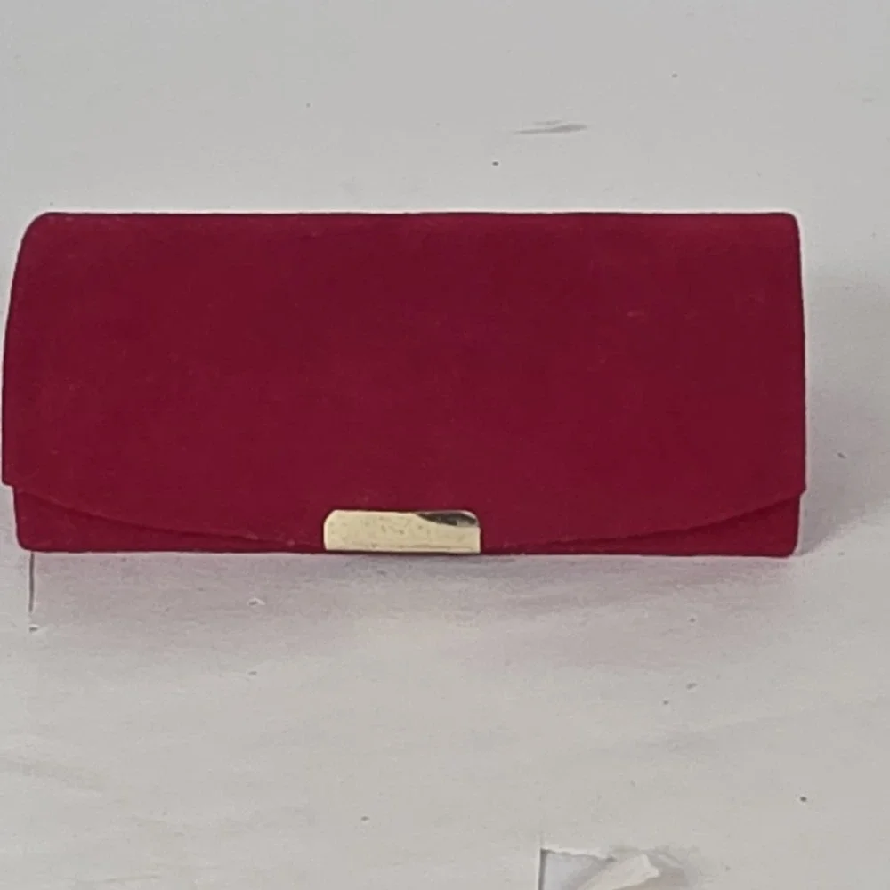 DPT Vintage Red‎ Velvet Travel Jewelry Box Case Clamshell Style Lined 4x2.25 In